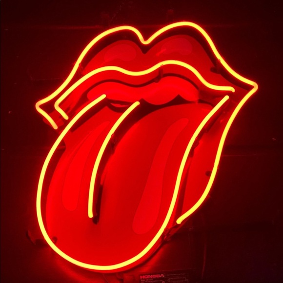 Wall posters!! Multiple 8x10 - Picture 1 of 3